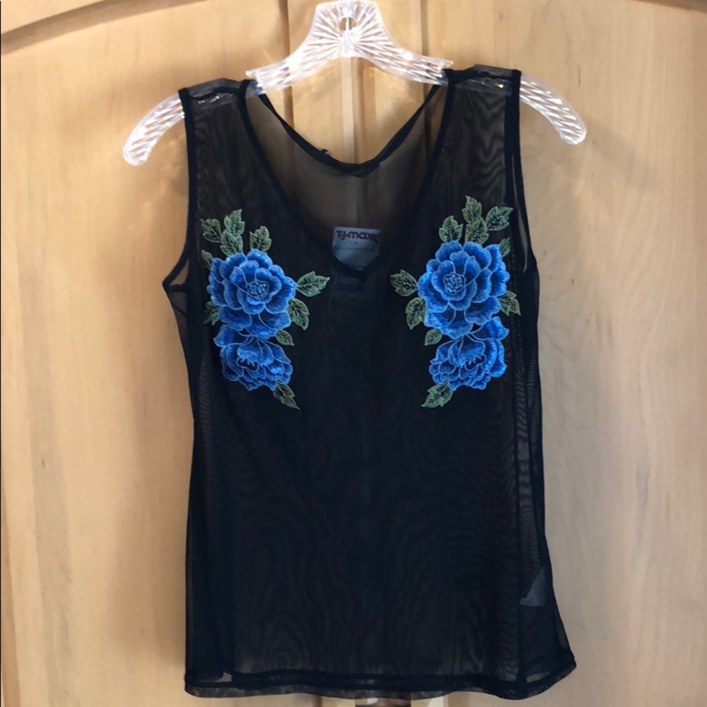 Cute top